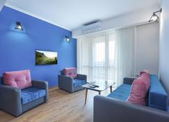 Stay Inn-Apartments on Koghbatsi 16 - Yerevan - Living room