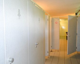 Munich Central Camping - München - Gang