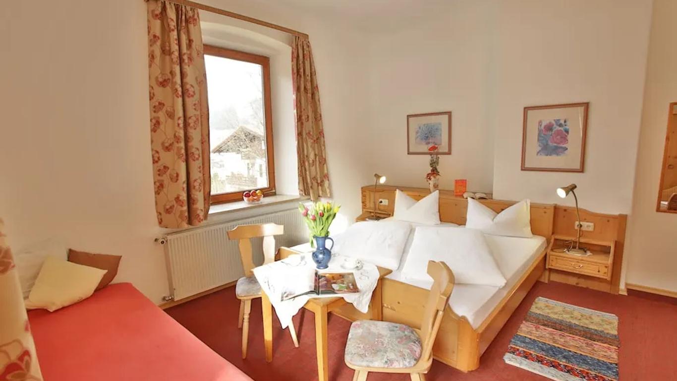 جيستهاوس إتيكو