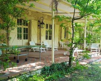La Tricherie - Crastes - Patio