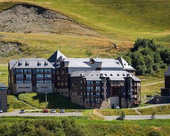 Appartement sympa et équipé au pied des pistes - Germ - Bâtiment