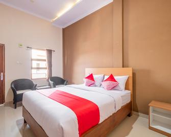 OYO 876 D' Exclusive - Tasikmalaya - Bedroom