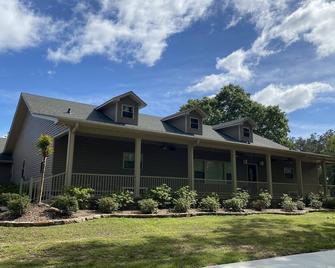 Country home - Monticello - Edificio