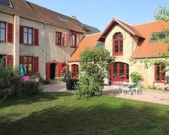 Gîte des Vérités - Lapalisse - Gebäude