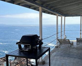 Baja Off the Grid, Luxury Nature Glamping Retreat - Cabo Punta Banda - Balcón