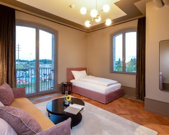 Aare Lodge Attisholz Self Check-in - Luterbach - Bedroom