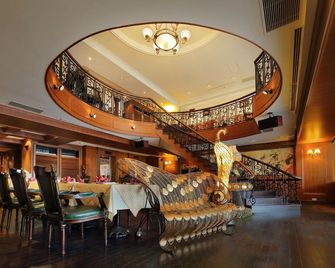 Grand Boss Hotel - Ілан - Лоббі