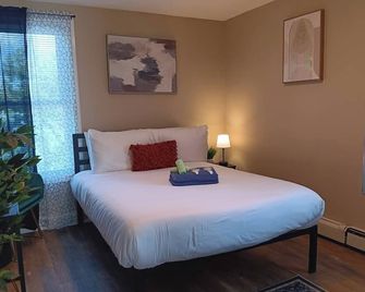 The Micro-Loft At Mt. Pleasant New 2br Apt Parking - Providence - Bedroom