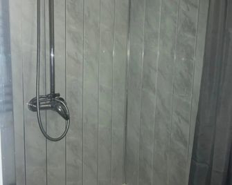 Self Contained Rooms in Central Torquay - טורקי
