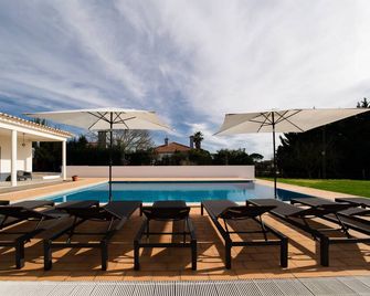 Villa Monte Maria Pratas - Setúbal - Piscine