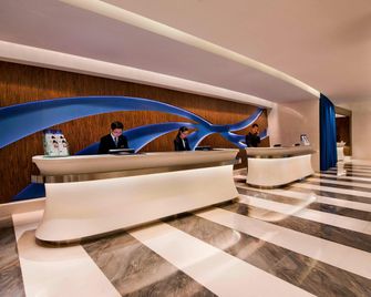 Courtyard by Marriott Hangzhou Wulin - האנגג'ואו - דלפק קבלה