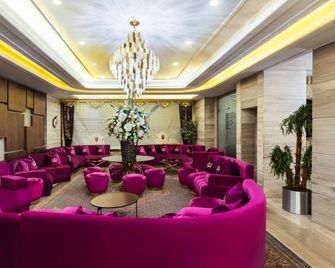 Ramada by Wyndham Istanbul Pera - Istanbul - Lounge
