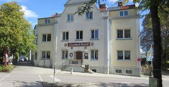 Hotel Stern - Gersthofen - Patio