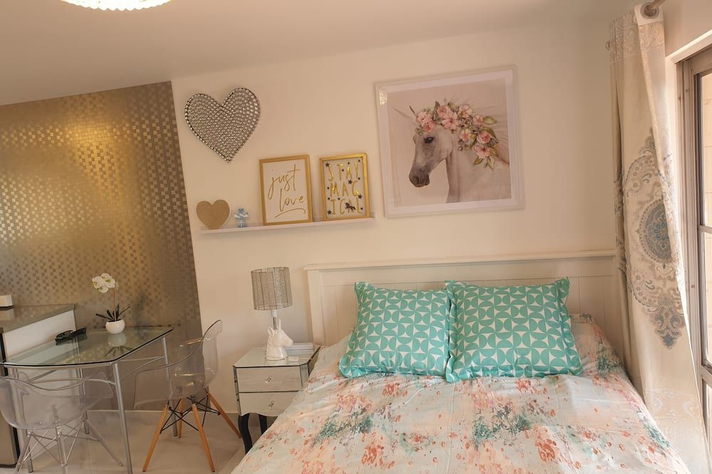 Cute comfortable, quiet studio 11 with Carpark - Auckland