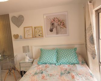 Cute comfortable, quiet studio 11 with Carpark - Auckland