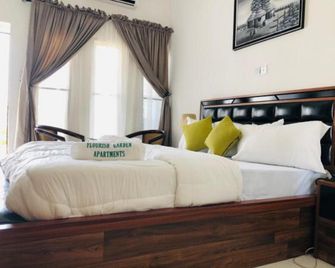Flourish Garden Apartments - Asaba - Habitación