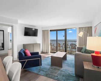 Compass Cove - Myrtle Beach - Living room