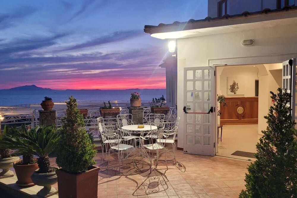 هوتل دانيا - سورنتو - شرفة