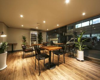 Sulla Stay - Seoul - Lobby