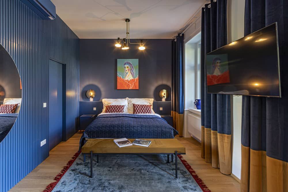 سيسي ويست - فيينا - غرفة نوم