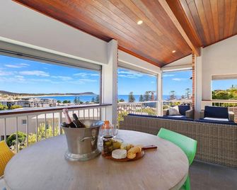 Sei Vadis | Spa , Ocean Views | Accom Holidays - Terrigal - Balcony