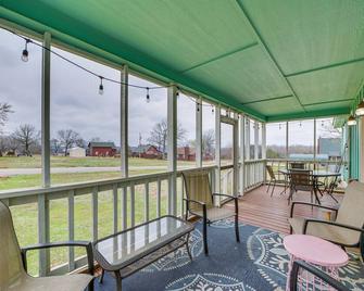 Vian Home Near Tenkiller State Park! - Gore - Balcony