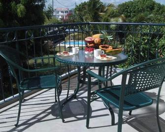 Homerez - Apartment in Grande Gaube - Grand Gaube - Balcon