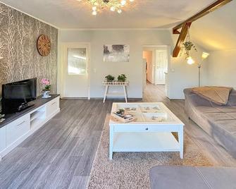 Ferienwohnung Sonnenring - Gross Beuchow - Pokój dzienny