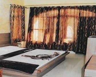 Hotel Sanjeev Palace - Katra - Habitación