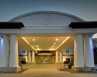 Holiday Inn Express & Suites Vernon College Area (Hwy 287) By IHG - Vernon - Будівля