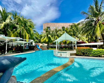 Sun Plaza Subic Hotel - Subic - Piscina