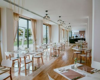 Lebay Beach Hotel - Oroklini - Restaurant