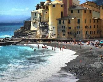White House - The Riviera in the City - Sea, Sun and Culture - Genova - Rakennus