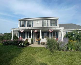 Friendly, Quiet Cul-De-Sac - 15 Minutes From Oshkosh Eaa Air Show Appleton Atw! - Neenah - Building