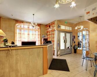 Cleotel - La Bourboule - Recepce