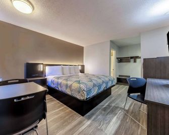 Motel 6 Portland Or Southeast - Portland - Kamar Tidur