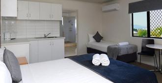 Summit Motel - Townsville - Bedroom