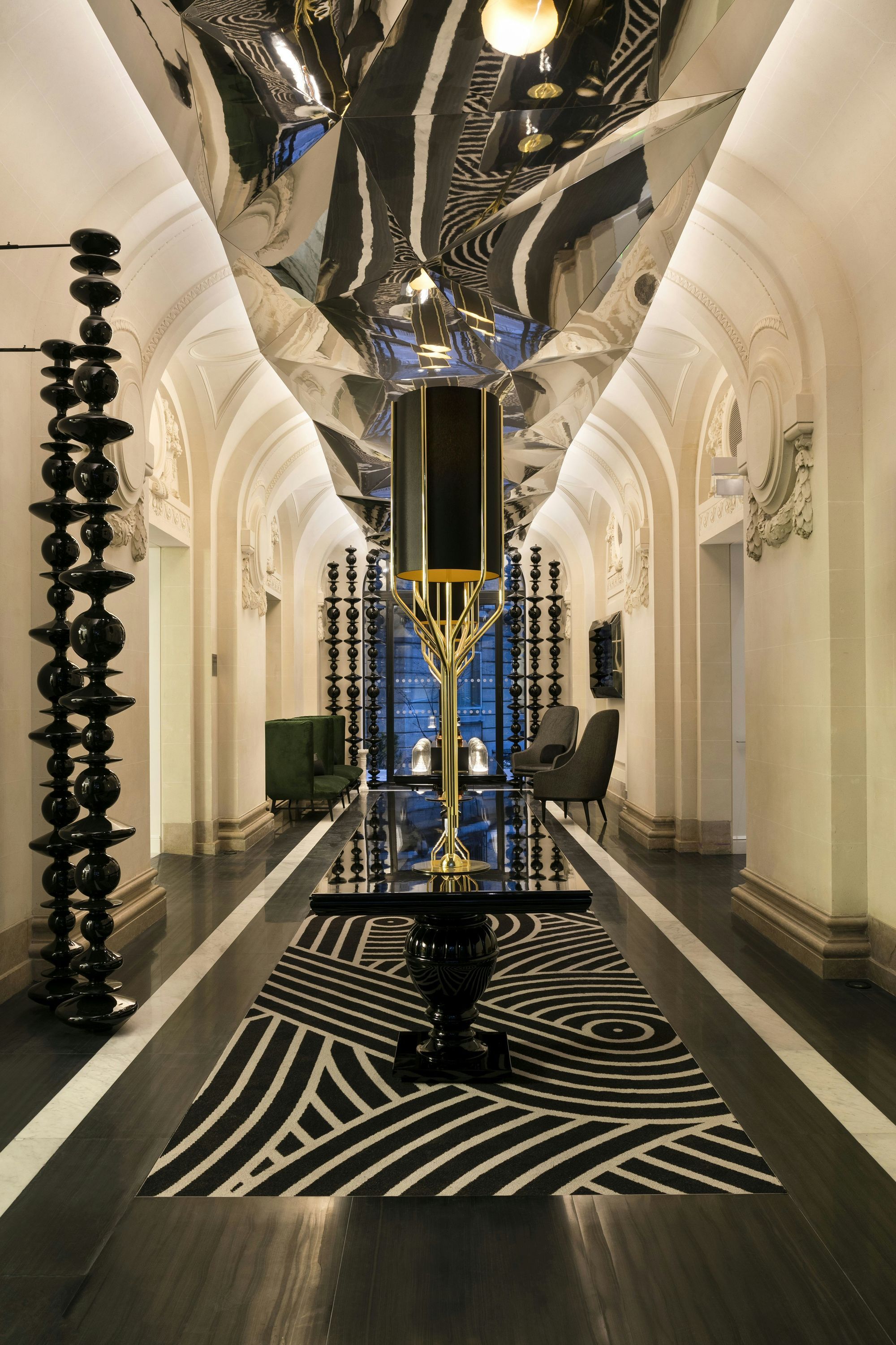 La Clef Champs-Élysées Paris by The Crest Collection