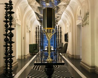 La Clef Champs-Élysées Paris by The Crest Collection - Paris - Hall d’entrée