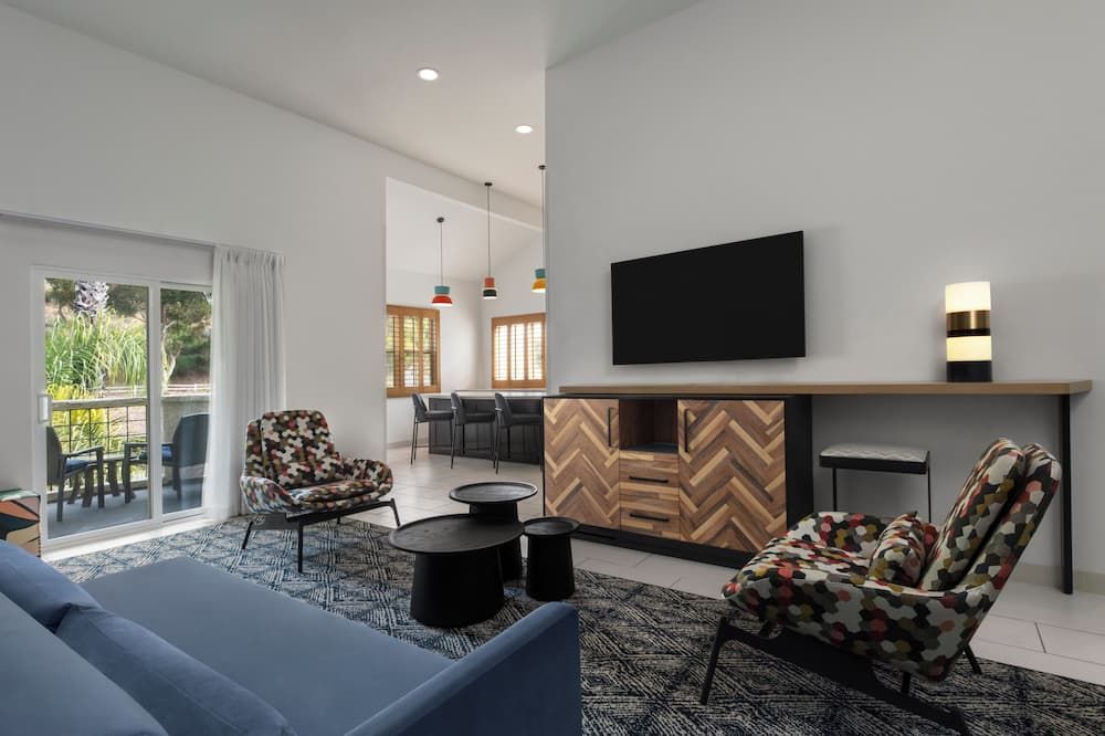 كاتالينا كانيون إن - افالون (كاليفورنيا) - غرفة معيشة