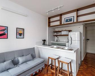 Studio Copa: Moderno, sofisticado - 5 min da praia - Rio de Janeiro - Kitchen