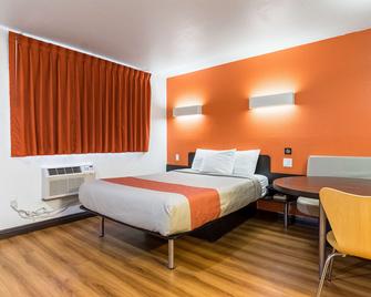 Motel 6 Ucr Riverside - Riverside - Slaapkamer