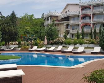 Spa & Wellness Hotel Elit - Balchik - Piscina