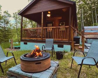 Dreamy Couples Cabin in the Shenandoah Forrest - Luray - Patio