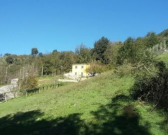 Small fine apartment in the green with sea views and terrace in the Cilento - Tortorella - Vista del exterior