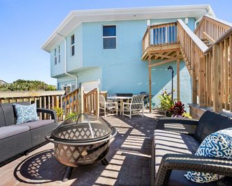 Beachfront property with pool view-Aloha - Melbourne Beach - Balcony