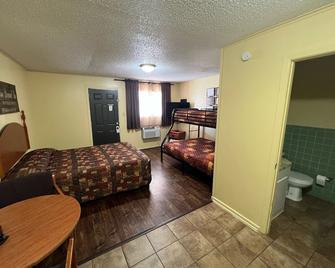 Yellow Diamond Inn - Murfreesboro - Bedroom