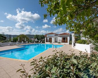 Skopelos Summer Homes - Skopelos - Alberca