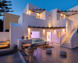 Emerald Collection Suites - Karterados