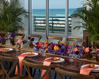 Hilton Daytona Beach Oceanfront Resort - Daytona Beach - Yemek odası